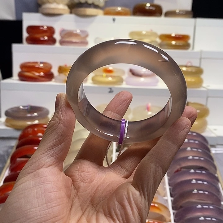 玛瑙/玉髓未镶嵌手镯