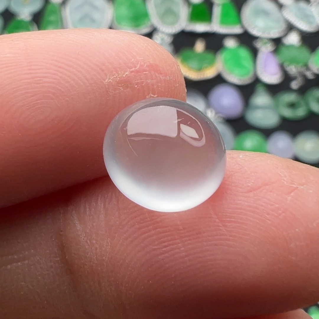 翡翠颈饰未镶嵌蛋9.6