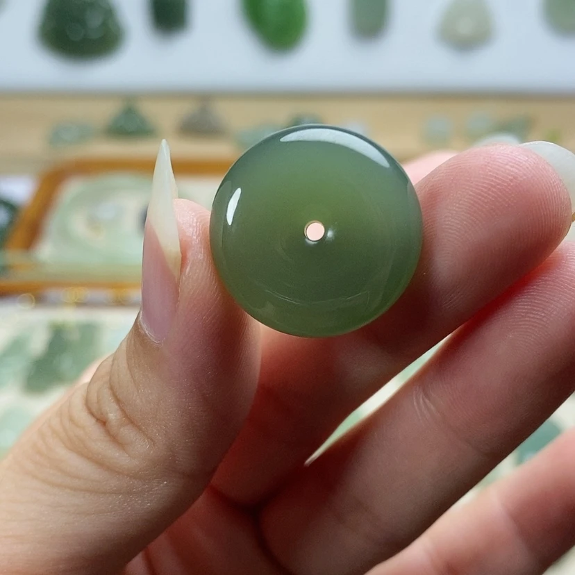 【闪购商品】颈饰未镶嵌和田玉