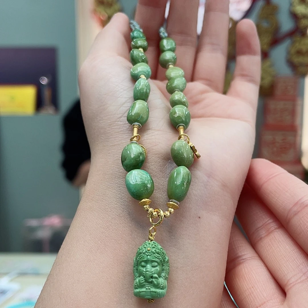 绿松石颈饰18K金镶嵌