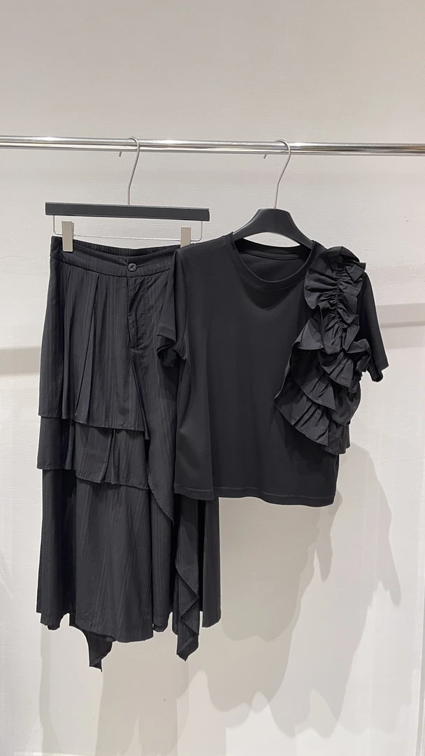 小众品牌露肩短款套装