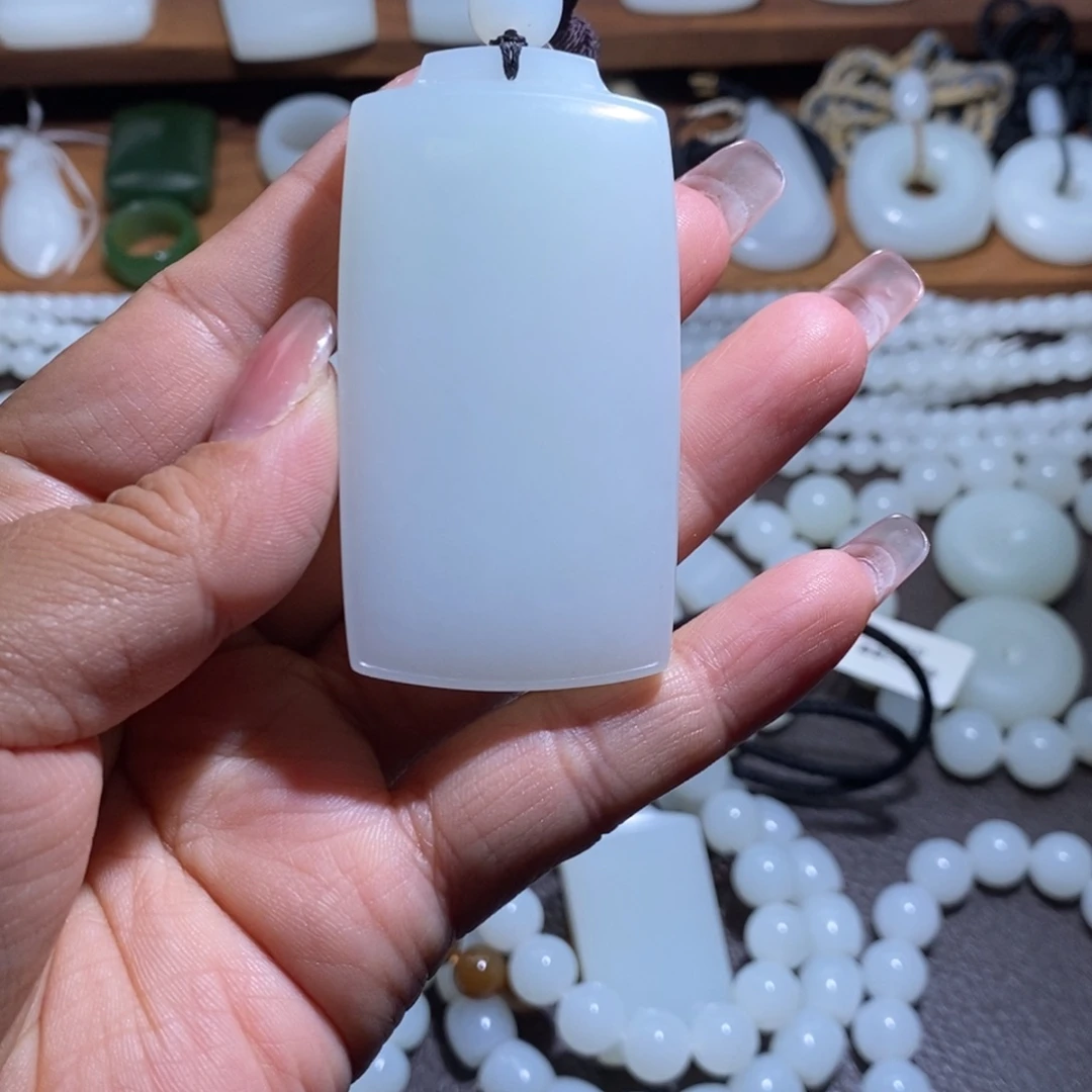 未镶嵌手链和田玉（糖玉）新**行