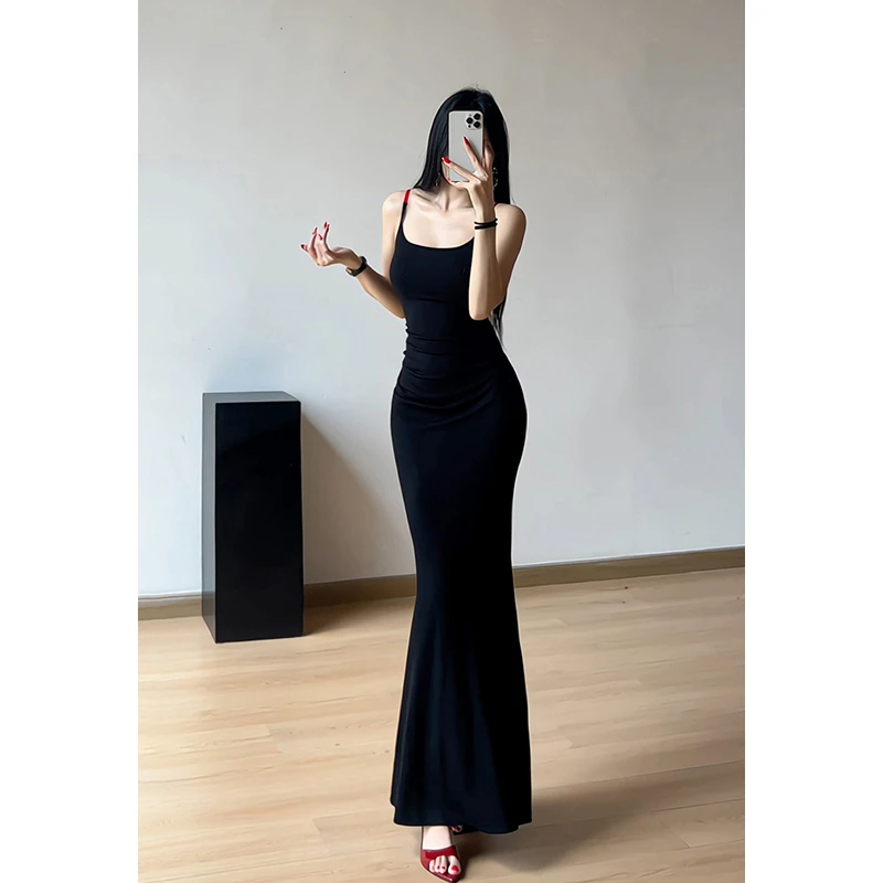 撞色肩带可调节吊带连衣裙女夏季修身收腰打底长裙性感包臀鱼尾裙