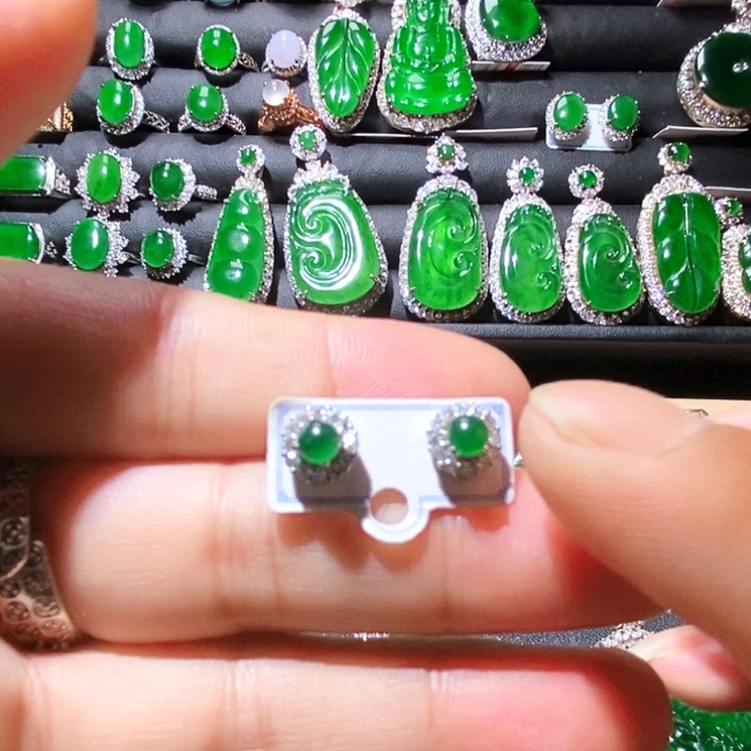 翡翠未镶嵌耳饰A货翡翠4