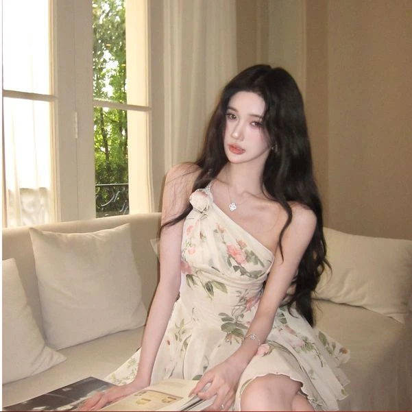 Barb Chill 法式碎花吊带连衣裙女夏季纯欲玫瑰结褶皱气质小短裙