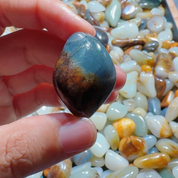 和田玉未镶嵌颈饰17克