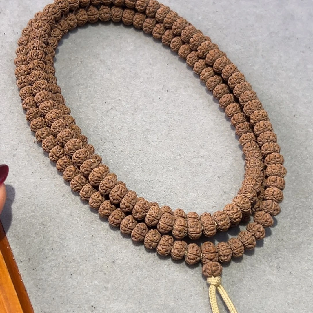 阿***村吊坠金刚菩提凹底梅花108、7+