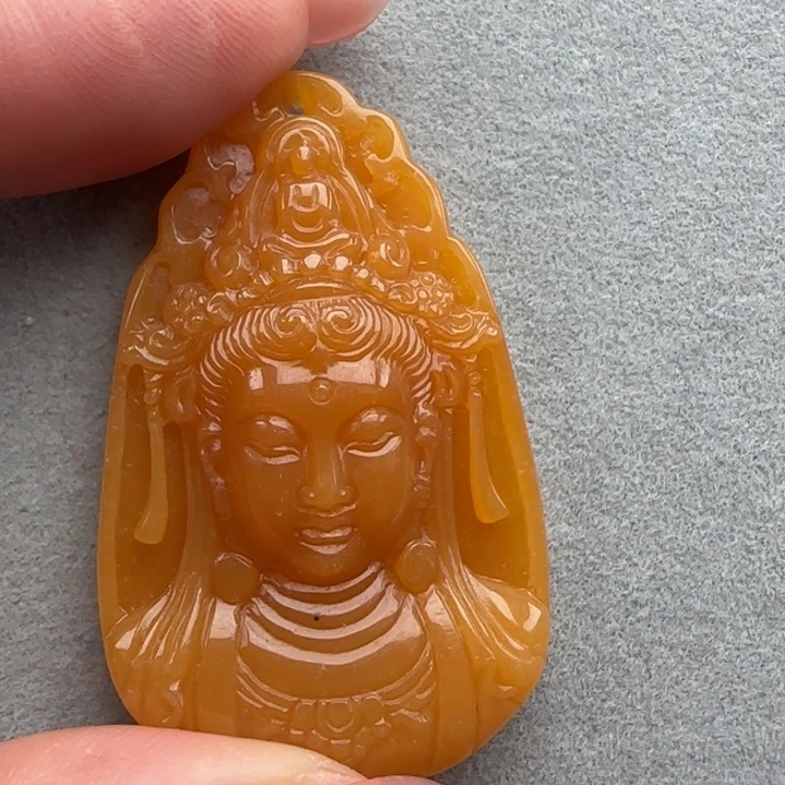 石英质玉未镶嵌颈饰