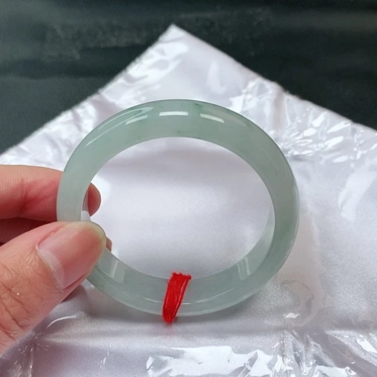 翡翠手镯未镶嵌70号