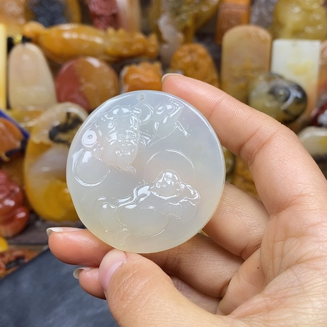 石英质玉（黄龙玉）颈饰未镶嵌