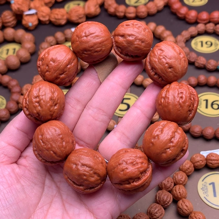 文玩核桃手串30尺寸