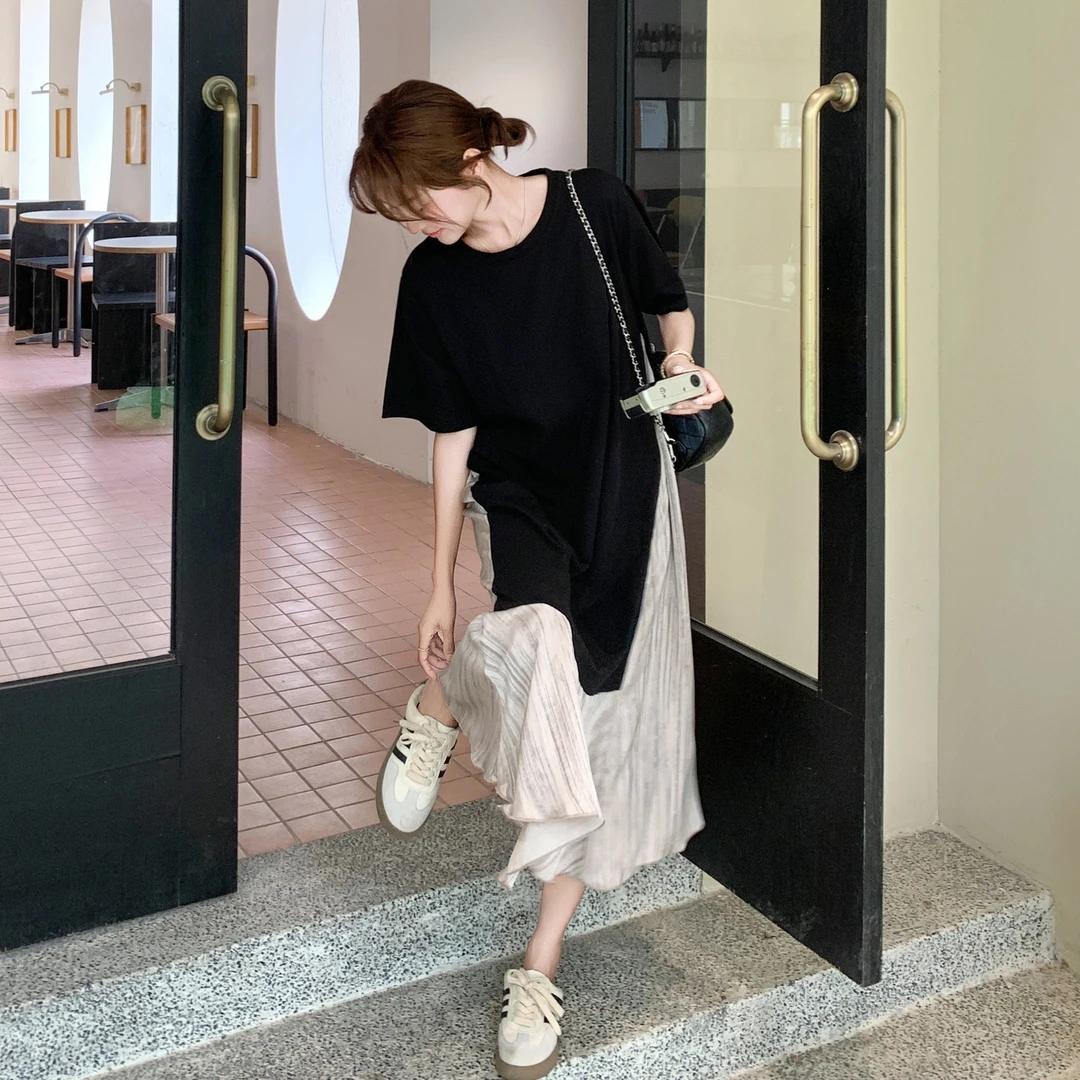 今年流行女装爆款高级感巨好看大方得体穿搭撞色拼接假两件连衣裙