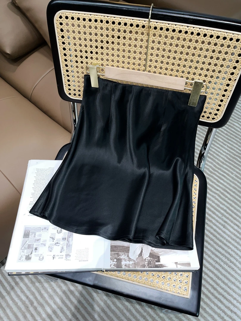 BIG WHITE REMADE“小鱼尾”72醋酸高含量面料亲肤半身裙D5L552