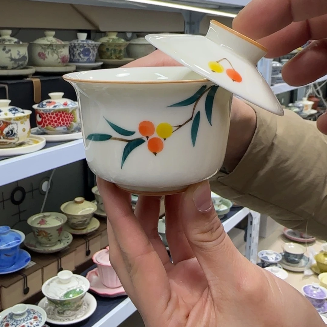 高温下的高温天气使人心情愉悦