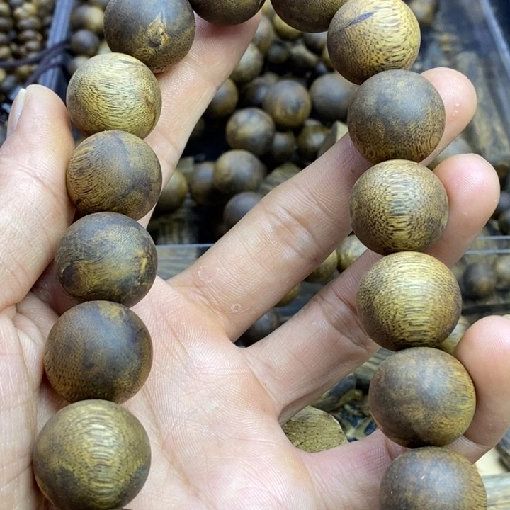 a***言沉香碎屑沉香棋楠沉香20mm圆珠18颗克重49克