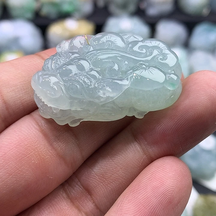 翡翠未镶嵌颈饰天然缅甸翡翠A货貔貅吊坠