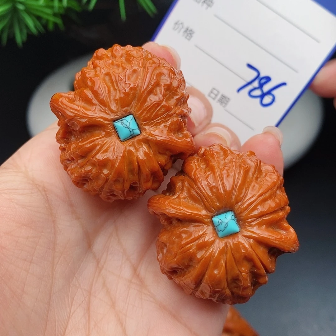 文玩核桃把件39血麒麟786