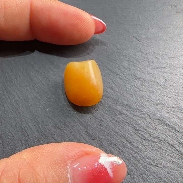 福***贝和田玉未镶嵌颈饰