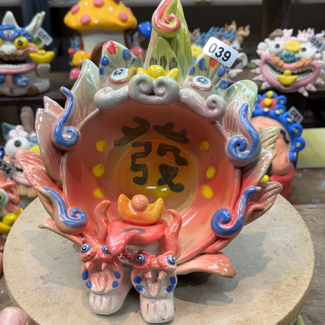 陶瓷纯手工抽象陶瓷摆件039