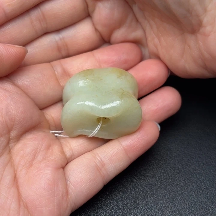 和田玉未镶嵌挂件金*