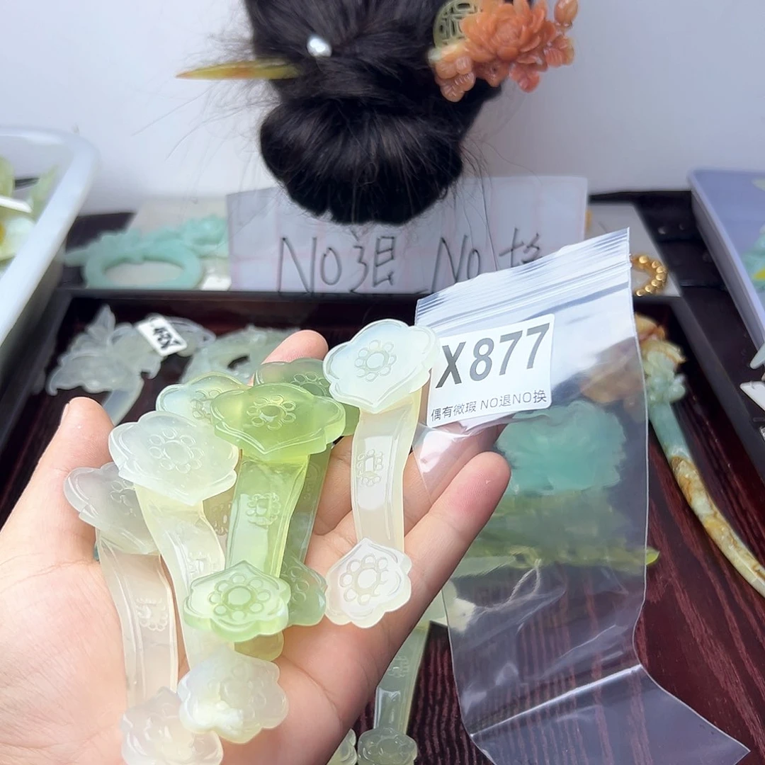 蛇纹石玉合金发饰古**庭