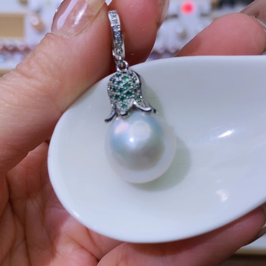 淡水珍珠颈饰合金