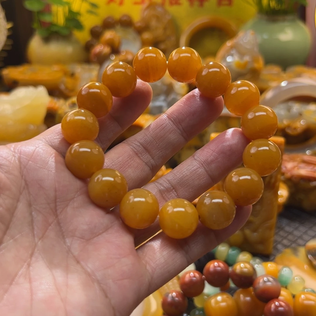 石英质玉未镶嵌颈饰