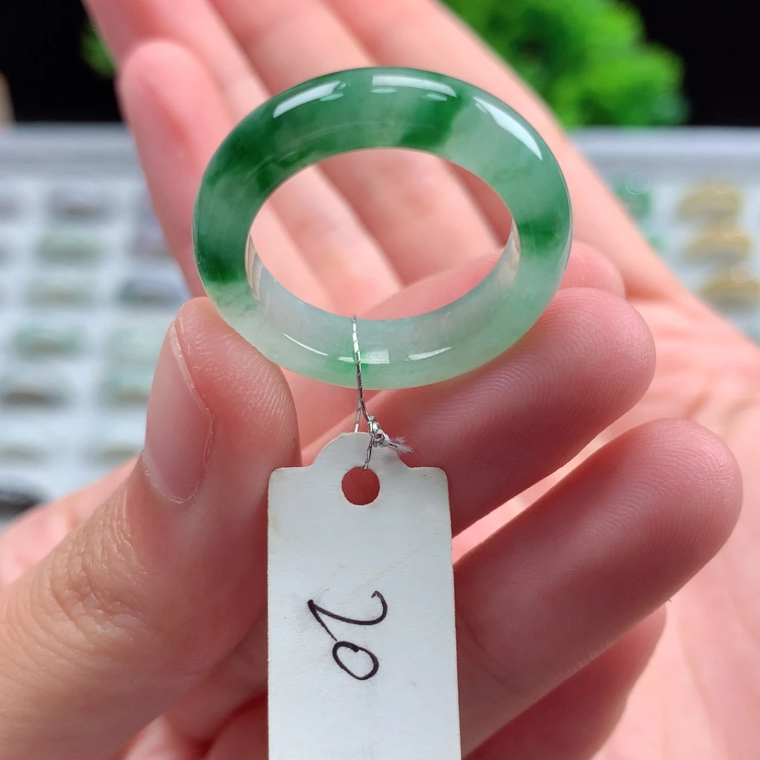 未镶嵌戒指翡翠天然