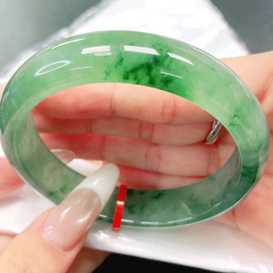 未镶嵌手镯翡翠58。