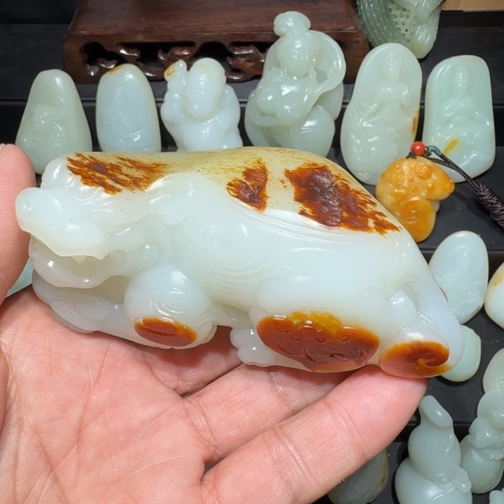 颈饰未镶嵌和田玉杰****厂