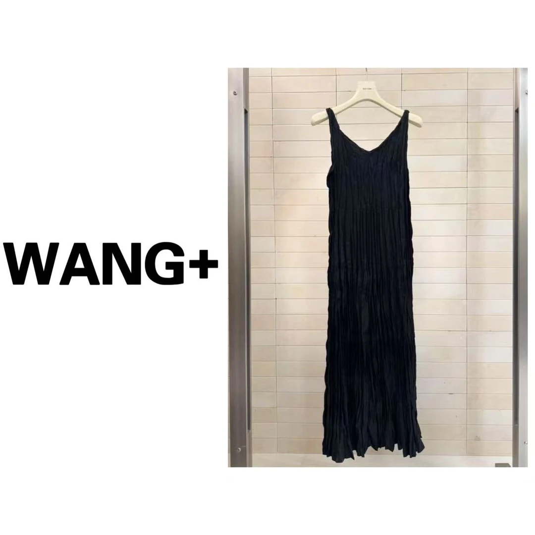 WANG+/三宅褶皱夏季新款纯色不可调节吊带连衣裙气质百搭显瘦时尚