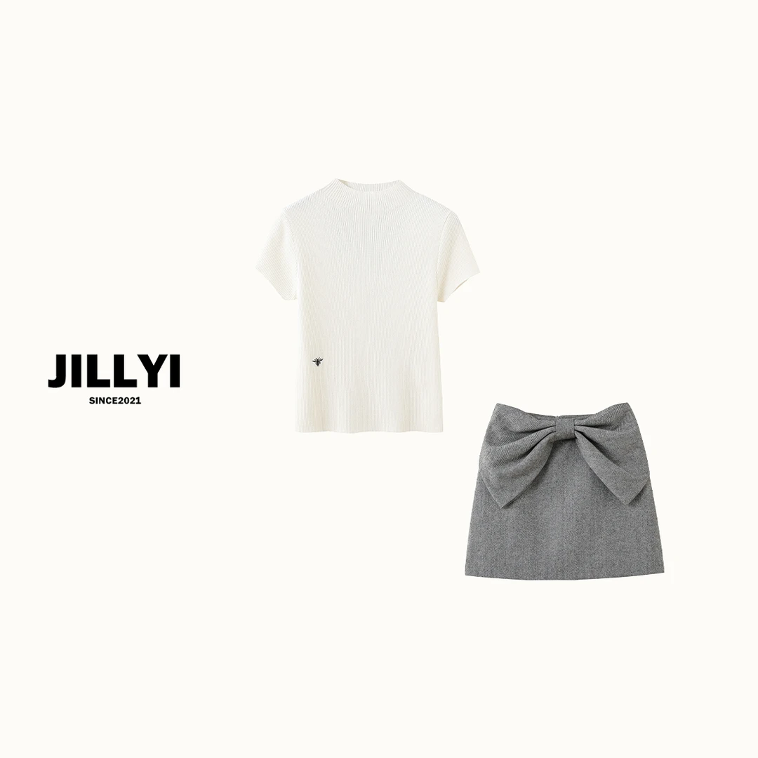 jillyi【招牌甜心】+【月夜晚秋】纯色半高领蜜蜂刺绣上衣+灰色半身裙