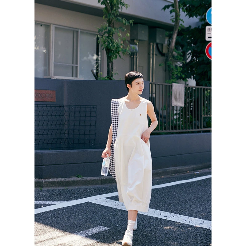 鹿与飞鸟设计感白色花苞背心连衣裙6087