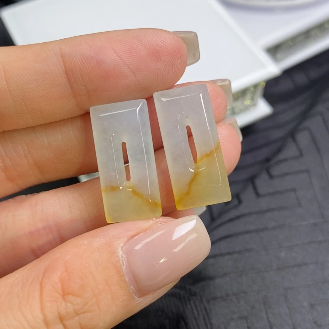 翡翠未镶嵌耳饰飘黄翡花色方糖