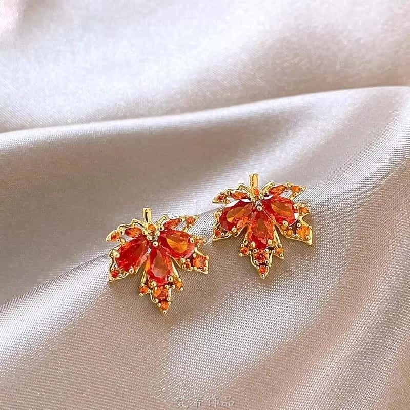 合金耳饰 秋冬气质枫叶耳钉时尚红色