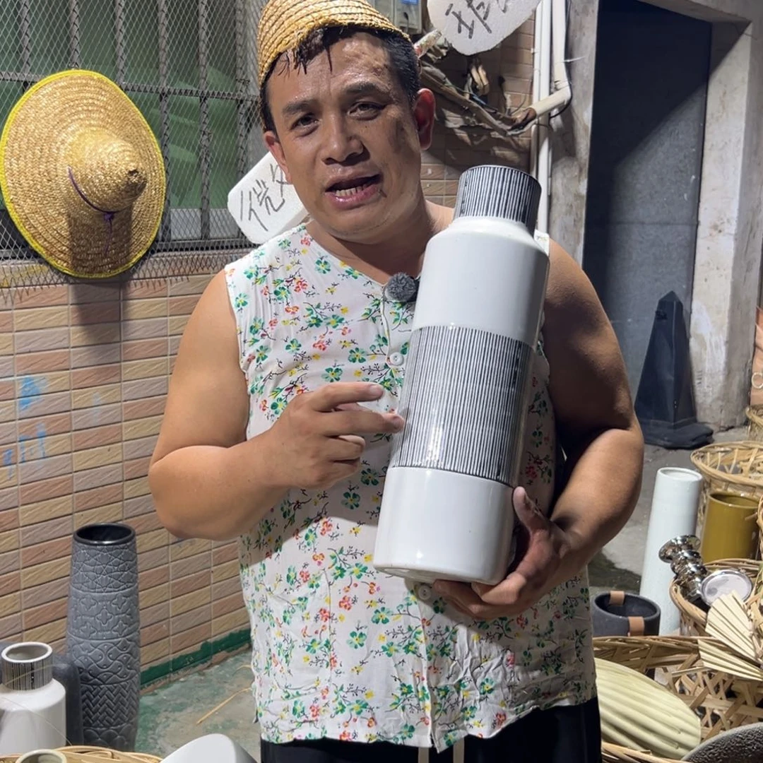 摆件180 号高温陶瓷装饰品（部分微瑕）