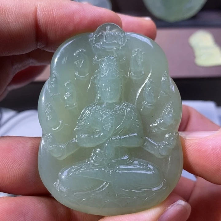 岫玉未镶嵌颈饰吊坠