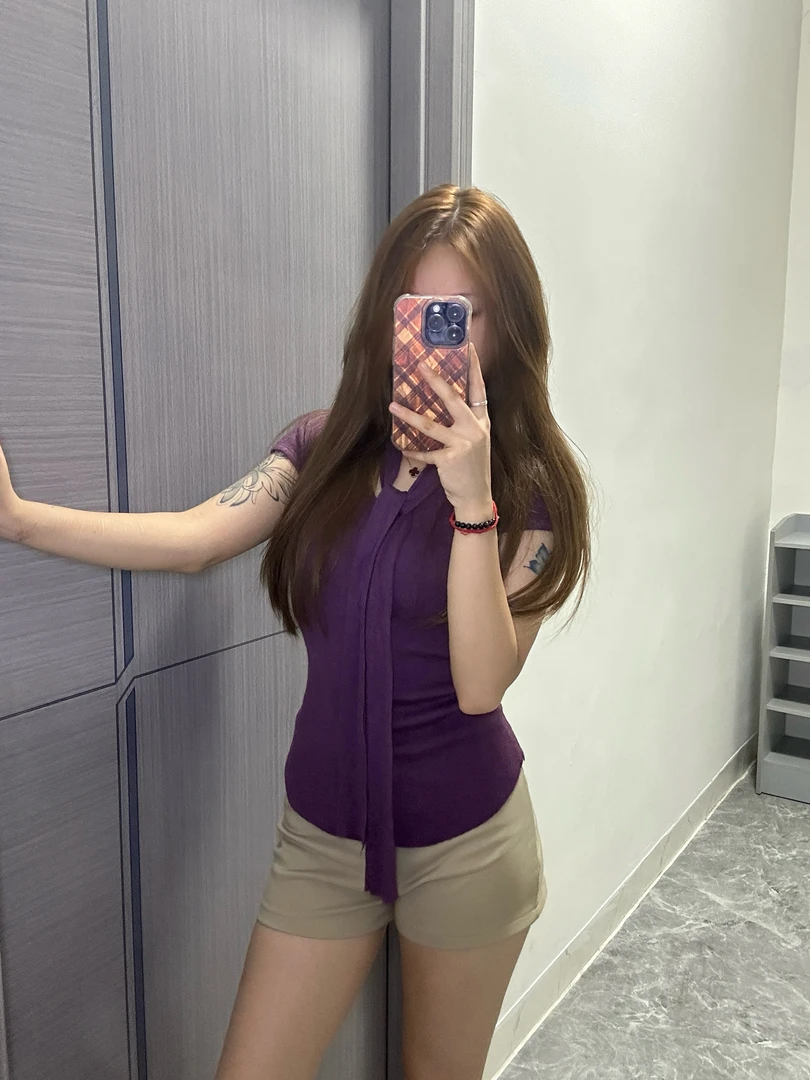 V领挂脖飘带冰丝针织短袖T恤女夏季2025初夏穿搭修身短款上衣