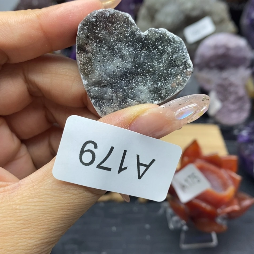 未镶嵌大型摆件（非配饰）水晶