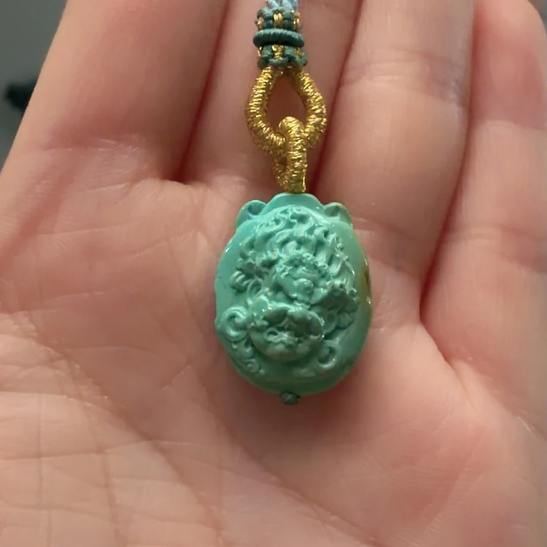 绿松石未镶嵌颈饰