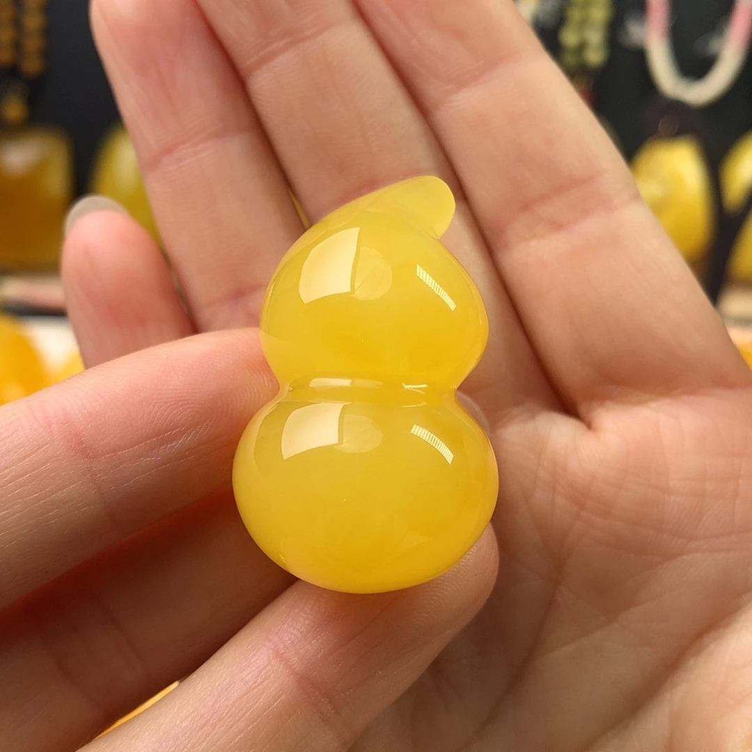 琥珀未镶嵌颈饰吊坠