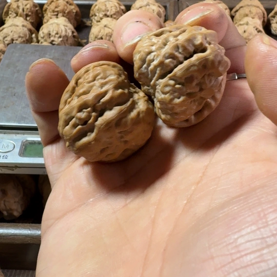 阿***甜文玩核桃把件蛤蟆头