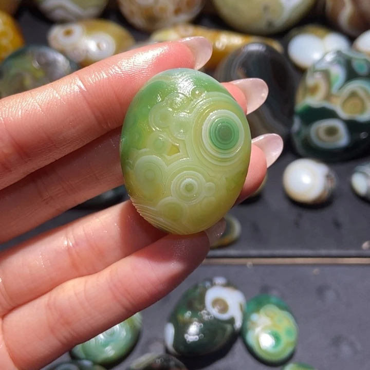 【闪购商品】未镶嵌玛瑙/玉髓珠宝奇石o