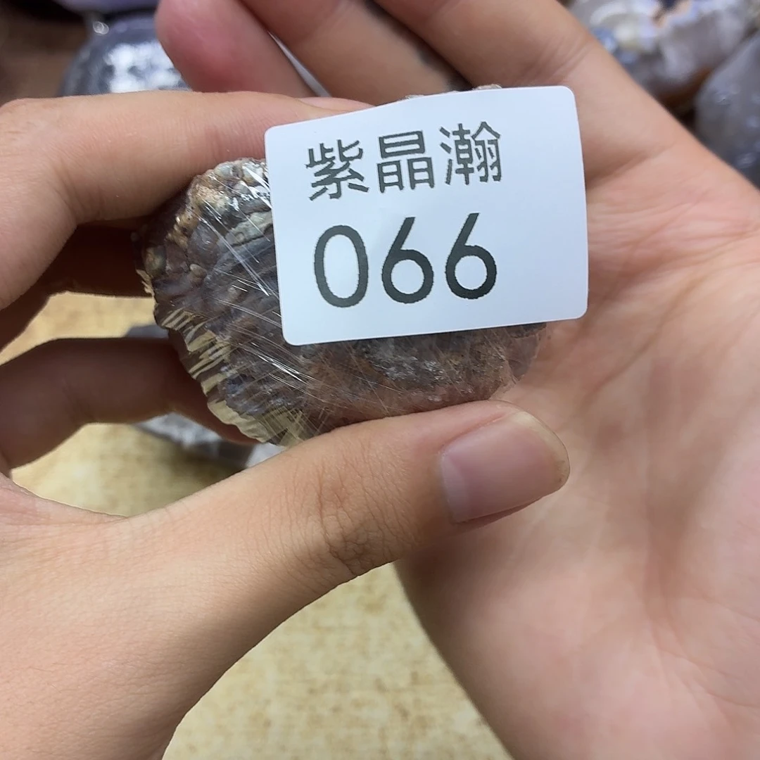 柒***囍未镶嵌水晶大型摆件（非配饰）