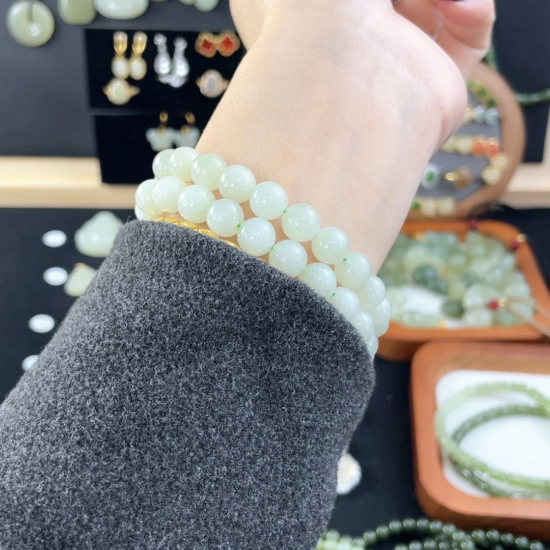 和田玉（糖玉）颈饰未镶嵌