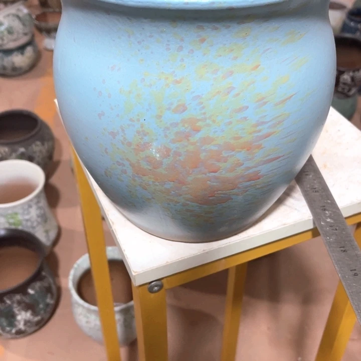 紫砂花盆口径22高度23一只小瑕疵