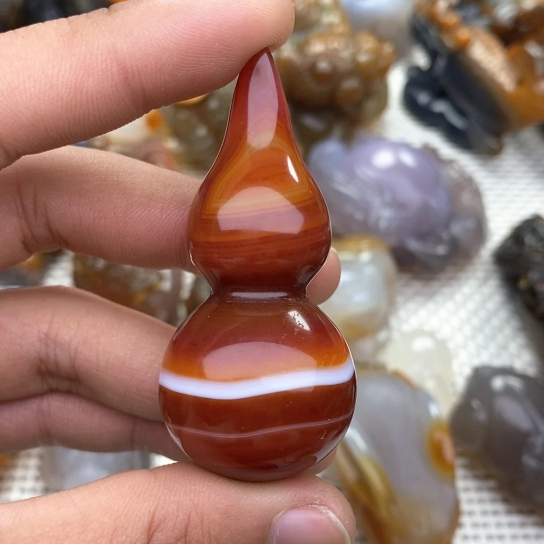 玛瑙/玉髓挂件未镶嵌常**二