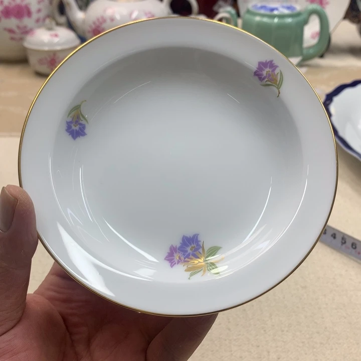 瓷片这首单曲的歌都