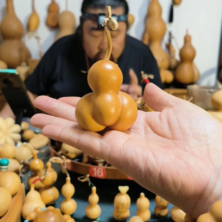 B***儿葫芦福禄双全手把件