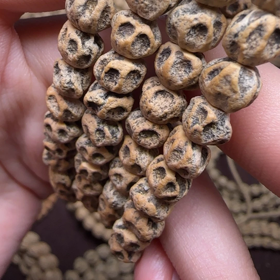 柏香籽/百香籽吊坠十*?